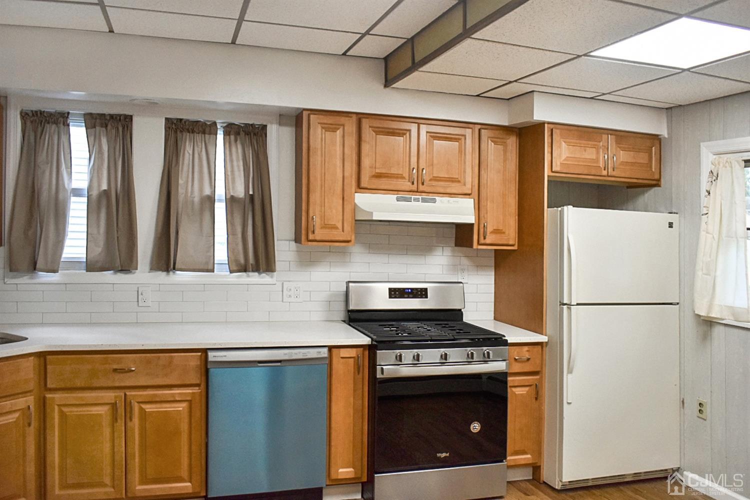 127 Livingston Road Linden, NJ 07036 - Photo 7 of 24 Gallery Image 7