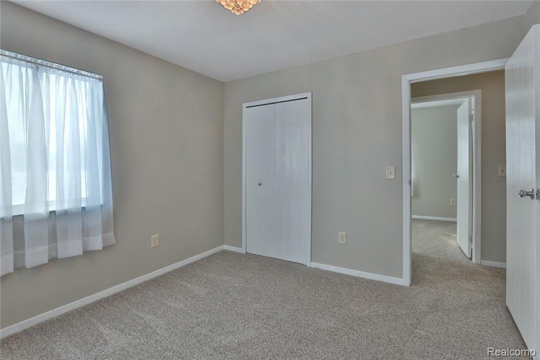 7042 Brophy Road Howell, MI 48855 - Photo 21 of 28 2B8A8188.jpg