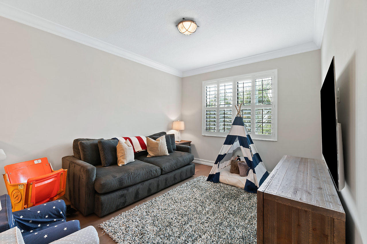 8107 Baltic Amber Road Delray Beach, FL 33446 - Photo 11 of 21 018-8107BalticAmberRd-DelrayBeach-FL-sma