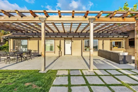 $1,200,000 | 1830 Lucerne Circle, San Marcos, CA 92078