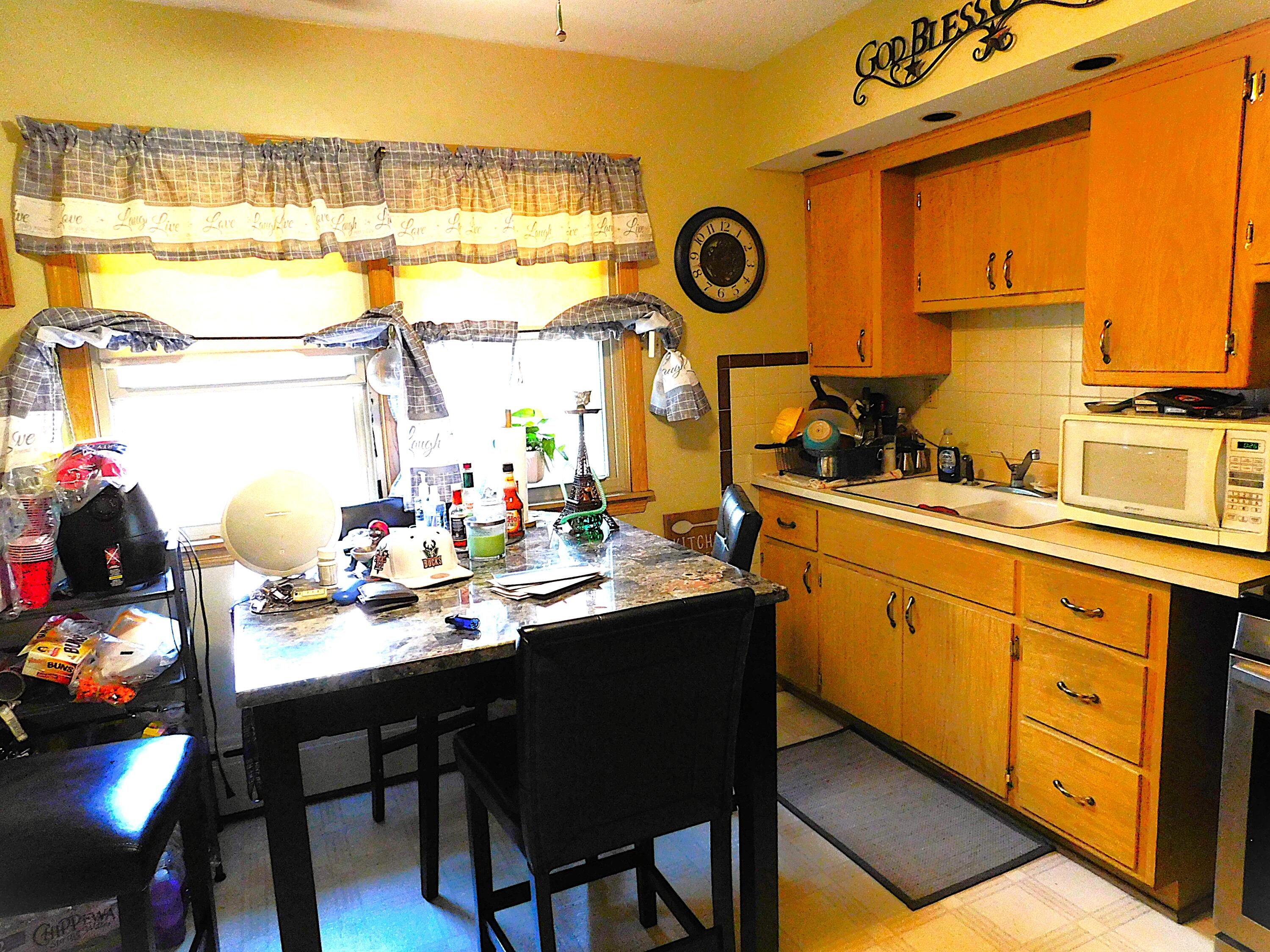 3350 North 60th Street, Unit 3352 Milwaukee, WI 53216 - Photo 16 of 26 Kitchen up