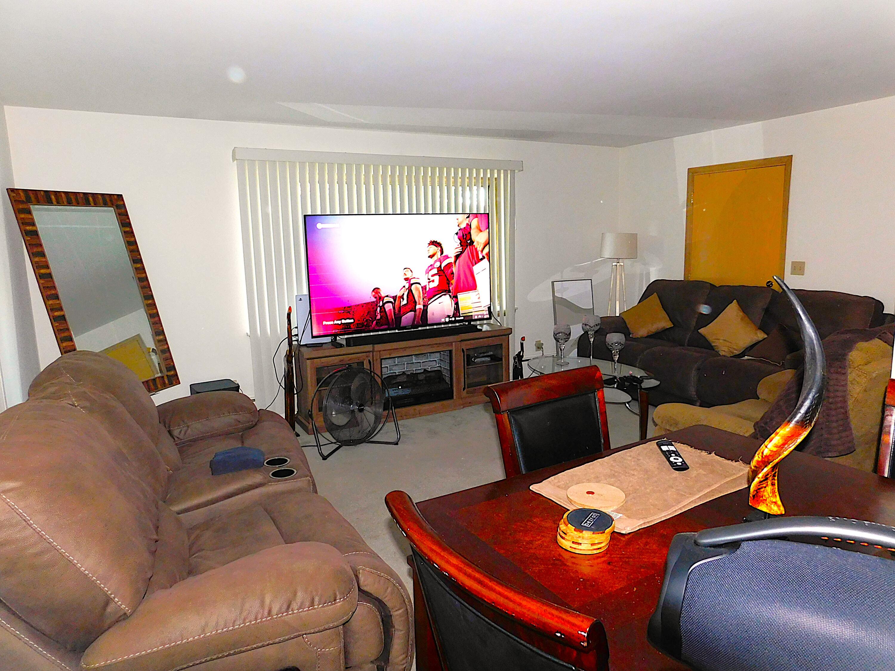 3350 North 60th Street, Unit 3352 Milwaukee, WI 53216 - Photo 6 of 26 Living room main level