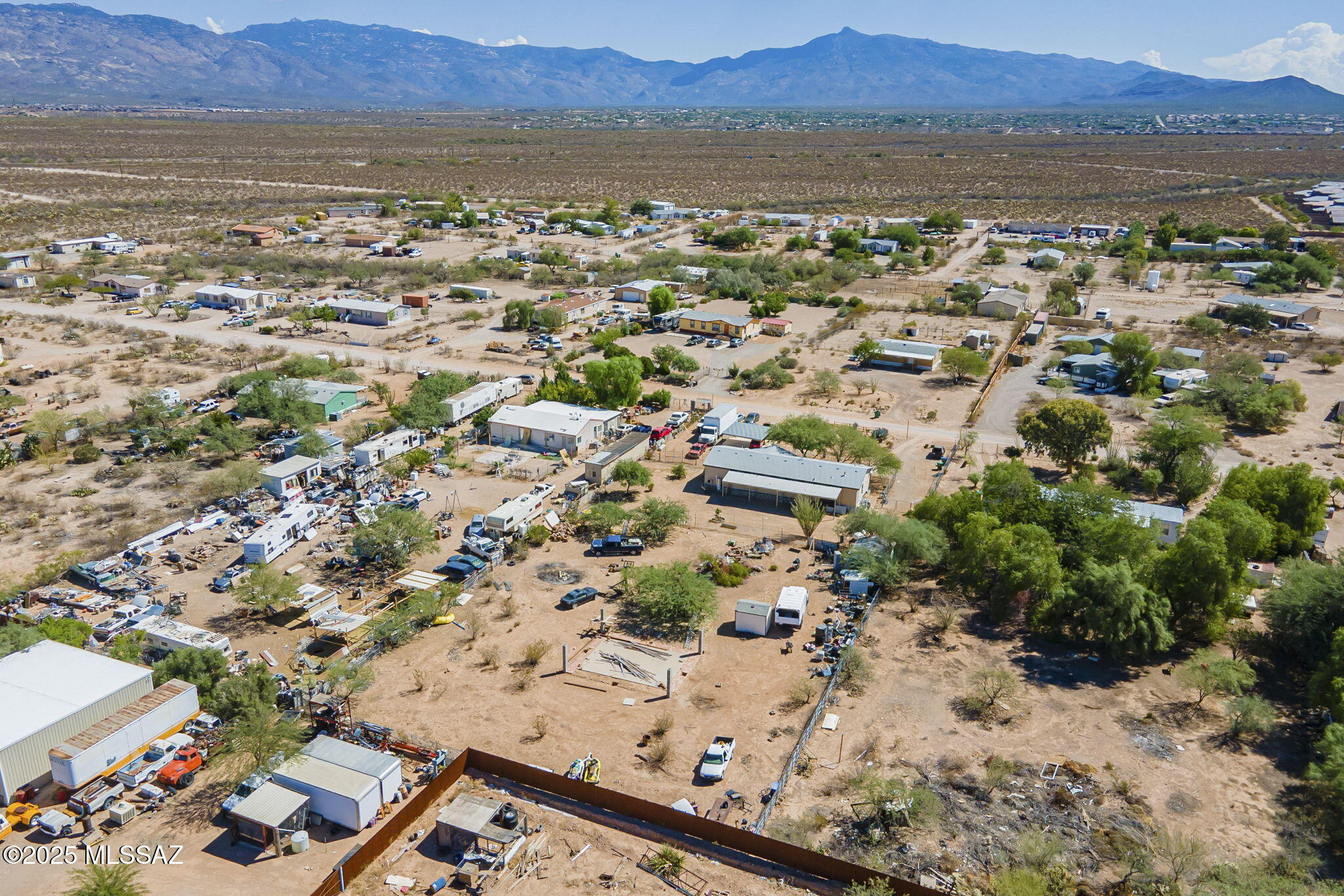 10044 South Dailey Ranch Road Vail, AZ 85641 - Photo 2 of 35