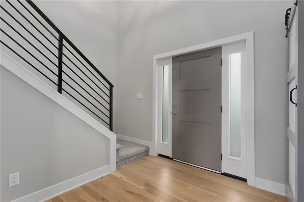 $589,900 | 820 Southeast Partridge Lane, Blue Springs, MO 64014