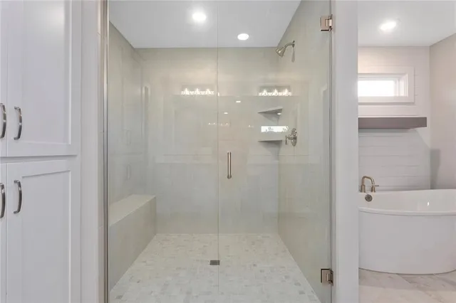 $594,900 | 820 Southeast Partridge Lane, Blue Springs, MO 64014