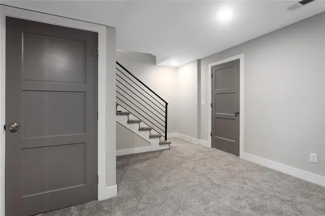 $594,900 | 820 Southeast Partridge Lane, Blue Springs, MO 64014