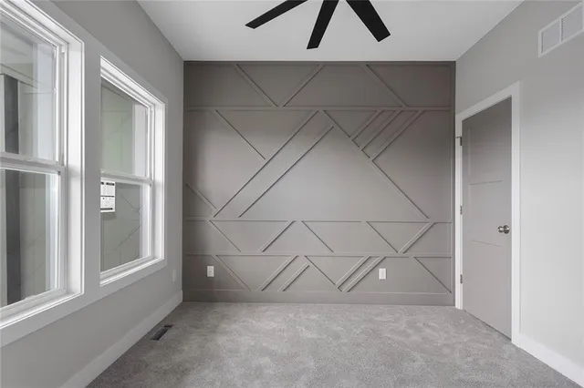 $594,900 | 820 Southeast Partridge Lane, Blue Springs, MO 64014