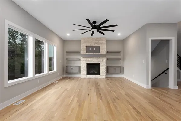 $589,900 | 820 Southeast Partridge Lane, Blue Springs, MO 64014