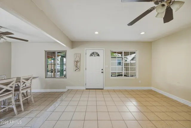 a view of livingroom with furniture
