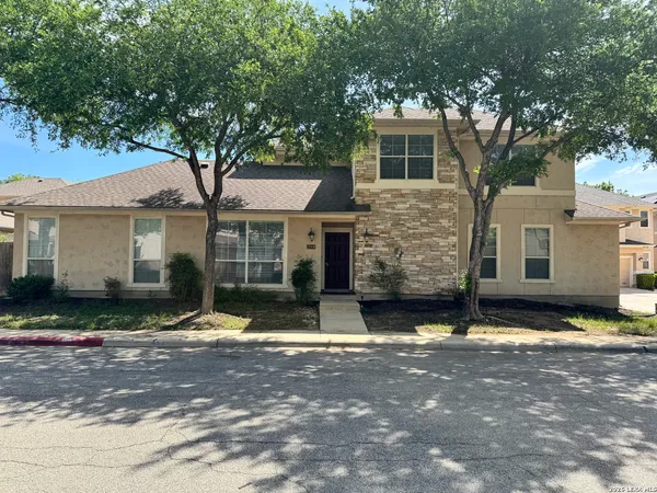 $1,900 | 12416 Abbey Park, San Antonio, TX 78249