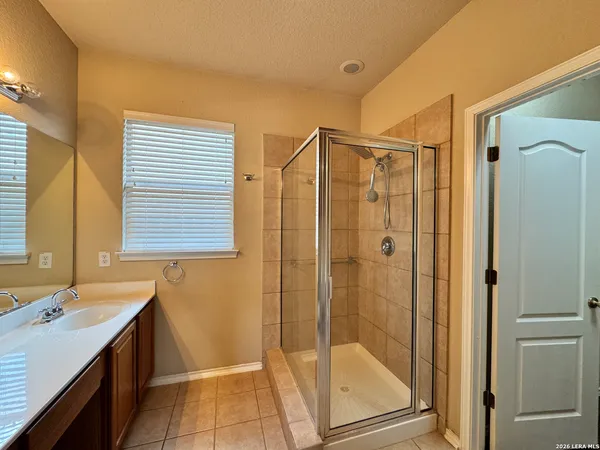 $1,900 | 12416 Abbey Park, San Antonio, TX 78249