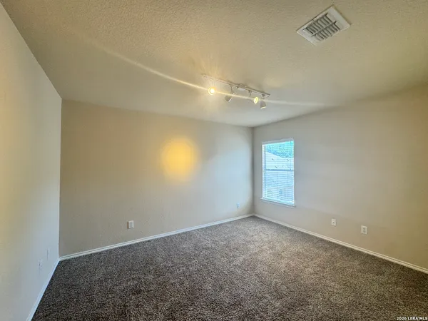 $1,900 | 12416 Abbey Park, San Antonio, TX 78249