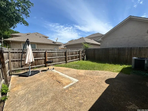 $1,900 | 12416 Abbey Park, San Antonio, TX 78249