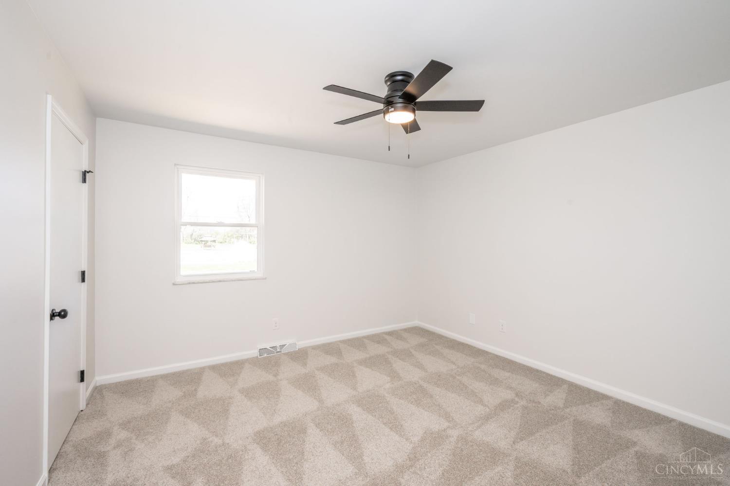 3543 Rackacres Drive Cincinnati, OH 45211 - Photo 36 of 55