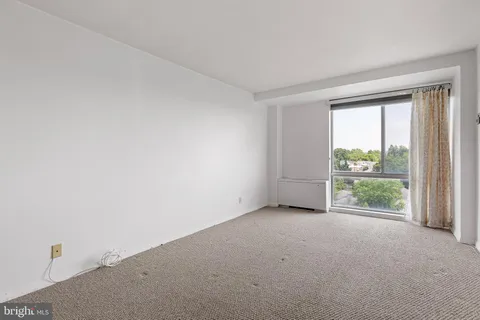 $180,000 | 2401 Pennsylvania Avenue, Unit 715, Wilmington, DE 19806