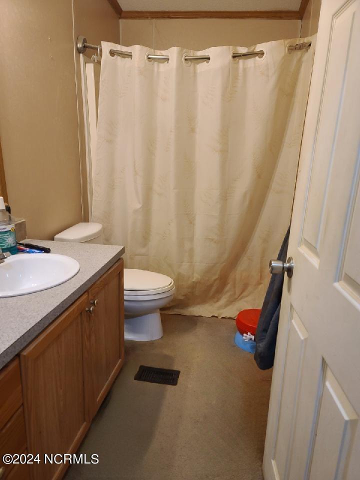 4544 Emma Cannon Road Ayden, NC 28513 - Photo 5 of 16 Photo Jul 17 2024, 5 05 36 AM