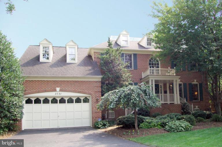 3731 North Glebe Road Arlington, VA 22207 - Photo 1 of 27 a front view of a house with a yard