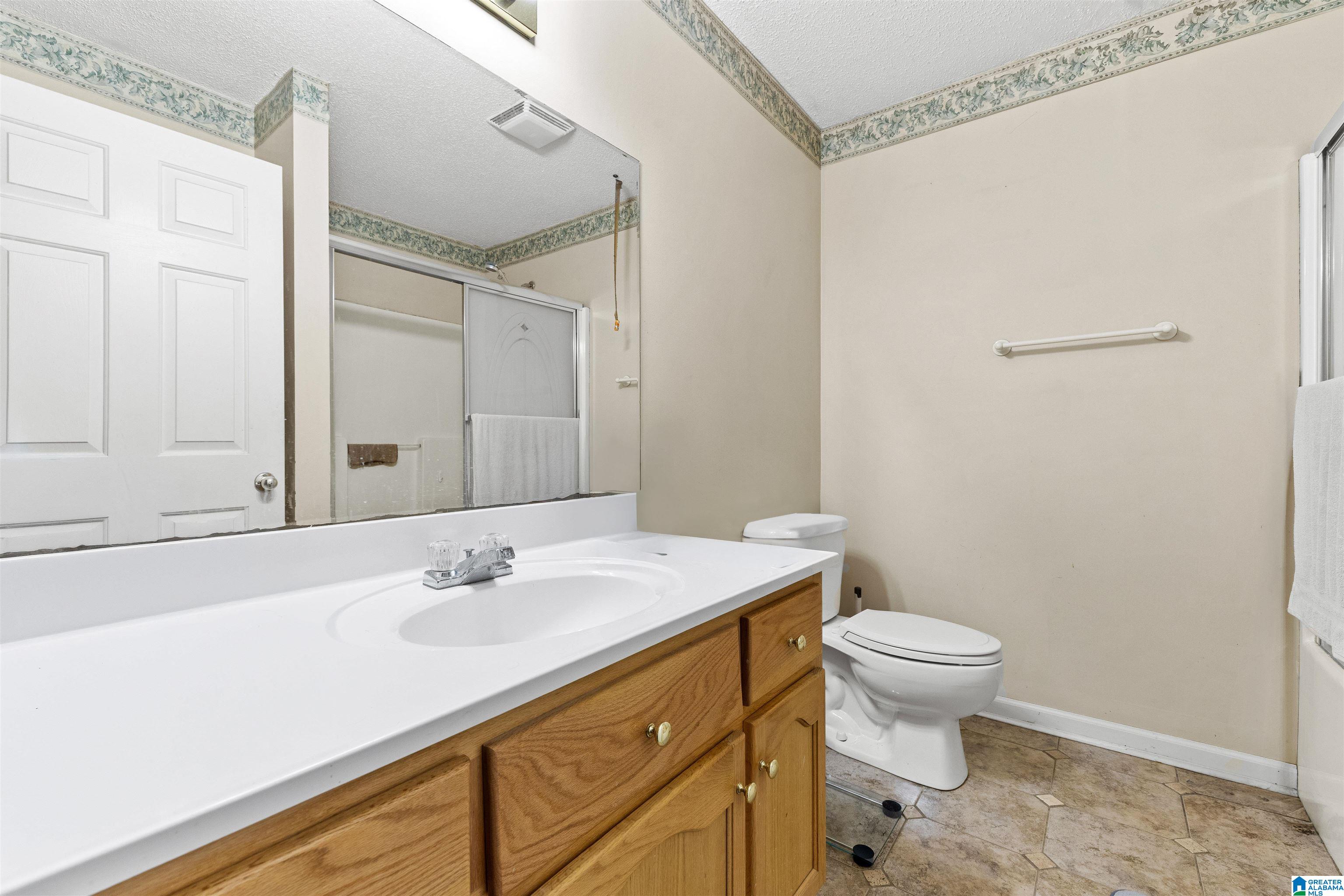 390 Oakhalla Road Hayden, AL 35079 - Photo 14 of 24