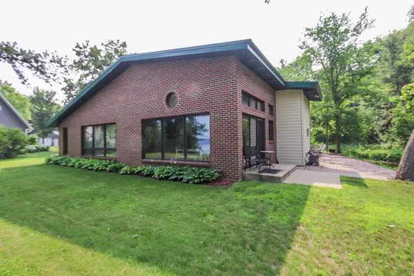 $774,900 | 43801 Sylvia Valley Road, Melrose, MN 56352