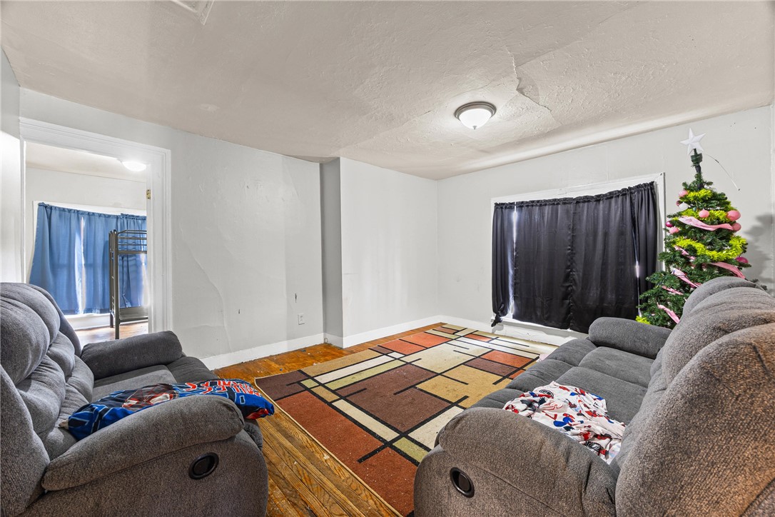 152 Driving Park Avenue Rochester, NY 14613 - Photo 16 of 30