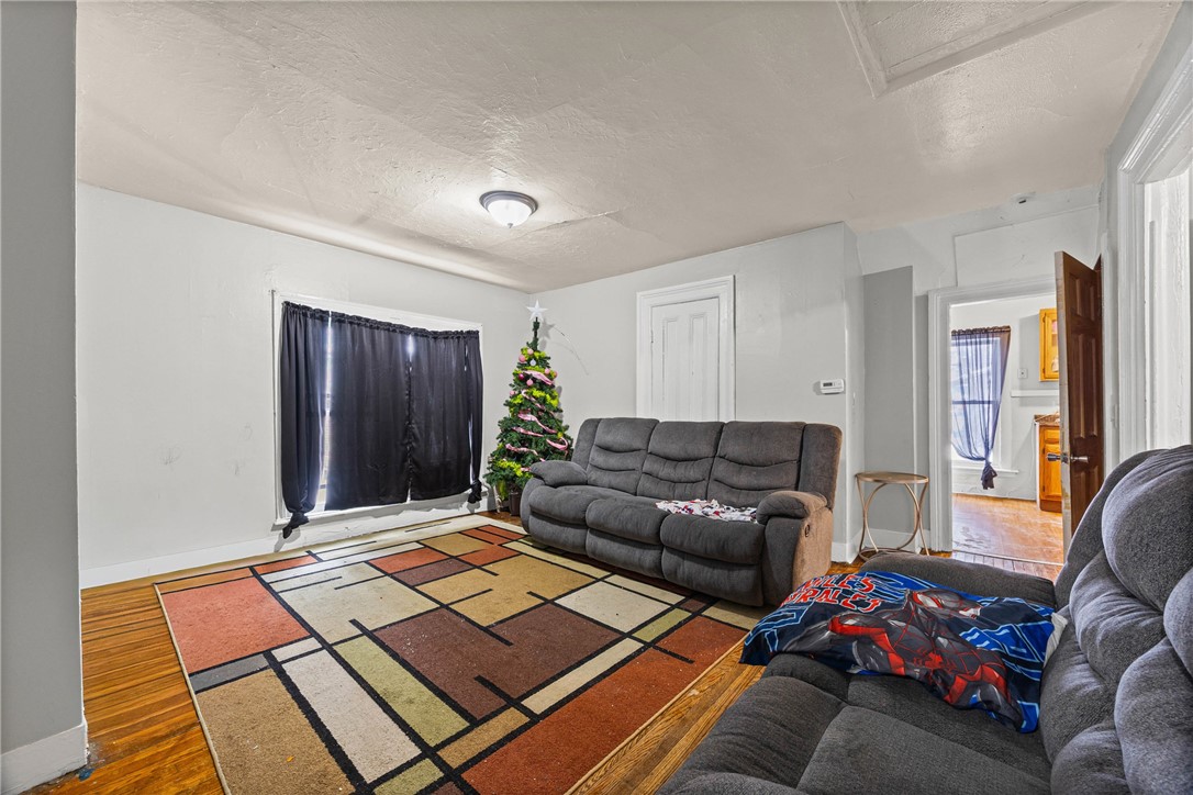 152 Driving Park Avenue Rochester, NY 14613 - Photo 17 of 30