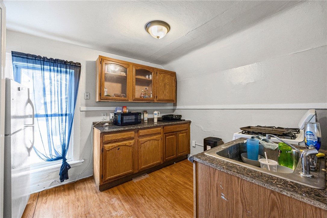 152 Driving Park Avenue Rochester, NY 14613 - Photo 18 of 30