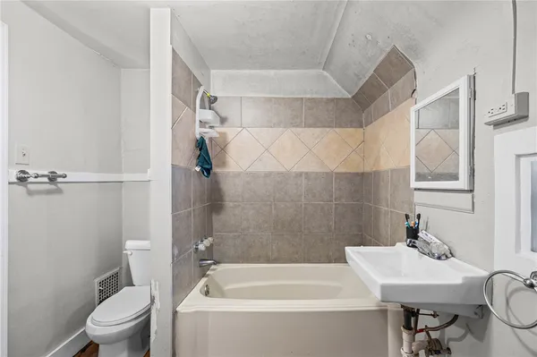 $119,500 | 152 Driving Park Avenue, Rochester, NY 14613