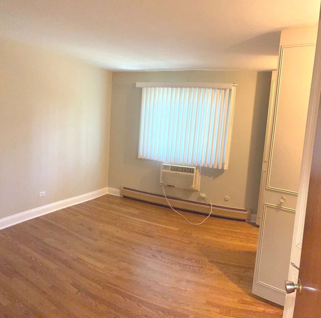6300 West Irving Park Road, Unit 206 Chicago, IL 60634 - Photo 8 of 9