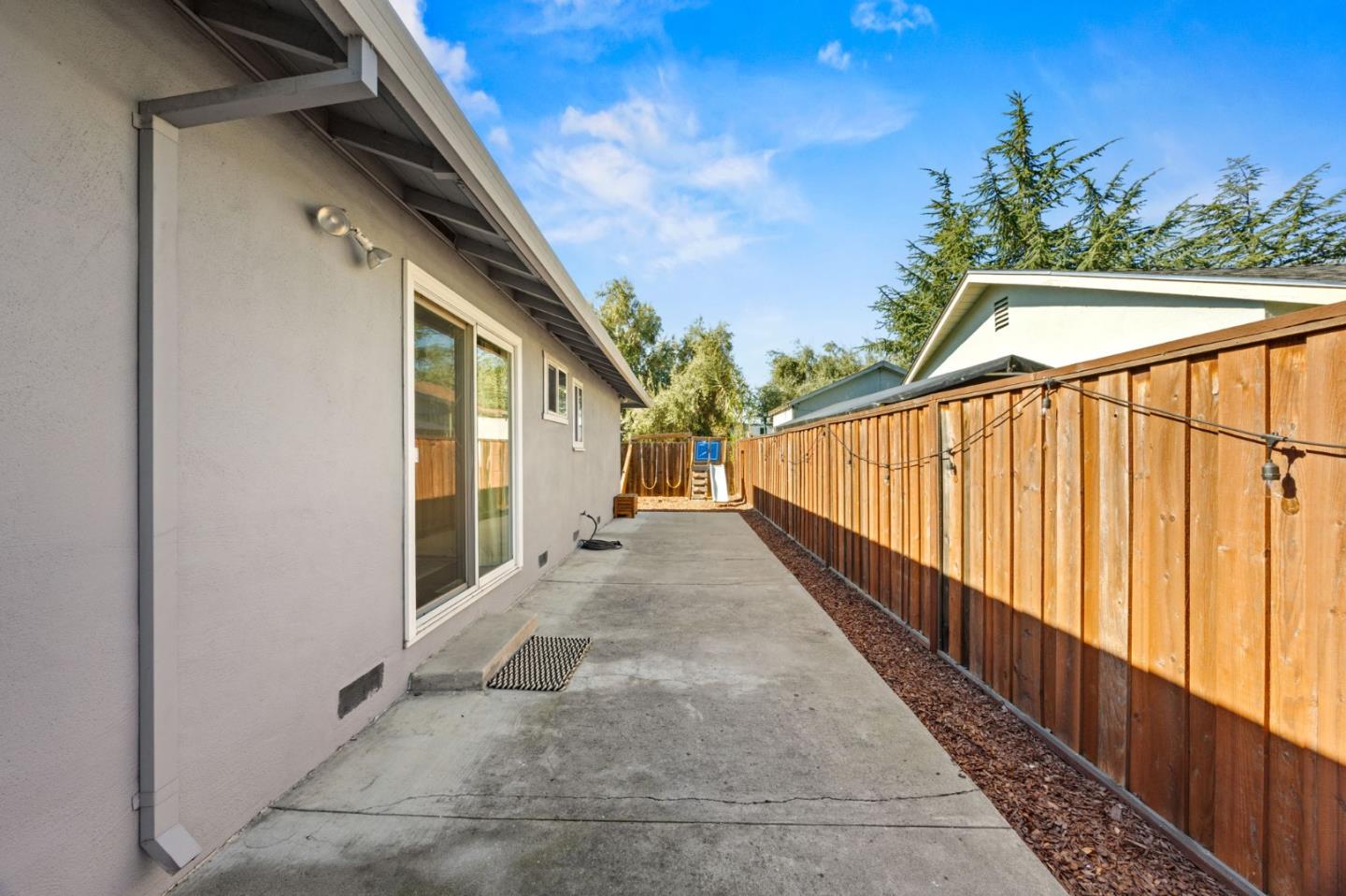 31355 Hugh Way Hayward, CA 94544 - Photo 18 of 28