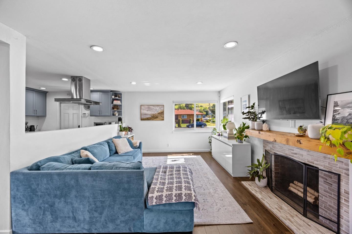 31355 Hugh Way Hayward, CA 94544 - Photo 5 of 28