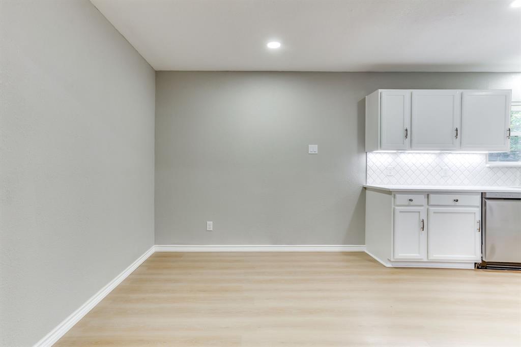 2709 Springbrooke Drive Hurst, TX 76054 - Photo 15 of 40