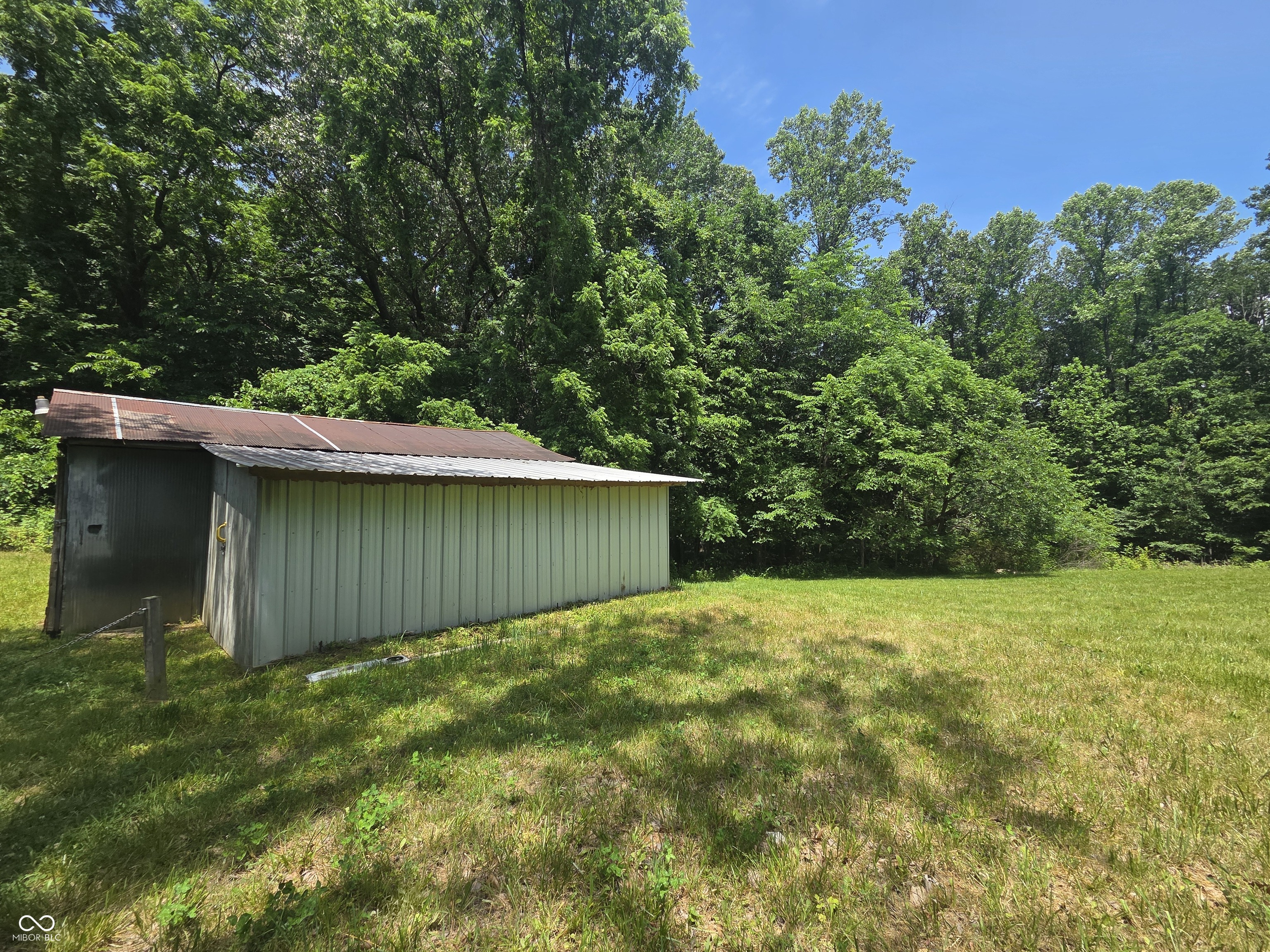 8025 North Fish Road Bloomington, IN 47408 - Photo 8 of 9