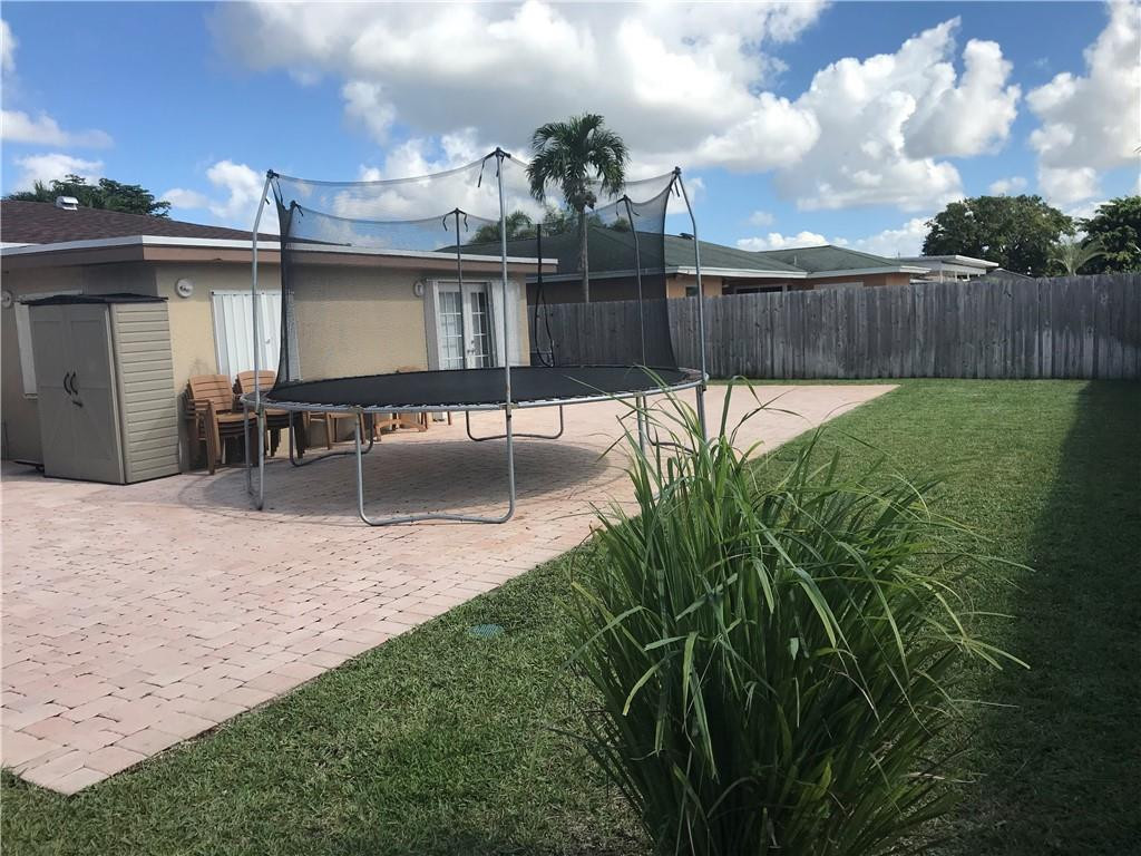 4624 Avalon Street Boca Raton, FL 33428 - Photo 4 of 19 Photo 4