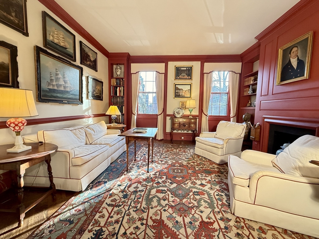 81 Pinckney Street Boston, MA 02114 - Photo 4 of 14