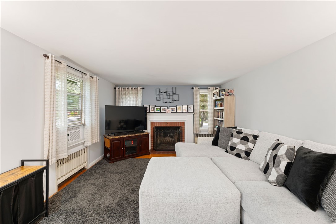 2 Glen Drive Warwick, RI 02889 - Photo 13 of 46