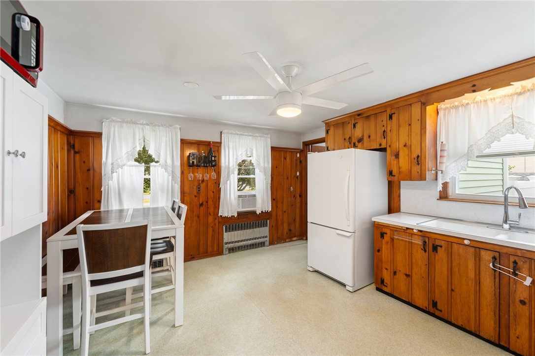 2 Glen Drive Warwick, RI 02889 - Photo 18 of 46