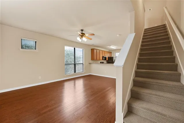 $1,695 | 914 East Glenn Crossett Street, Arlington, TX 76010