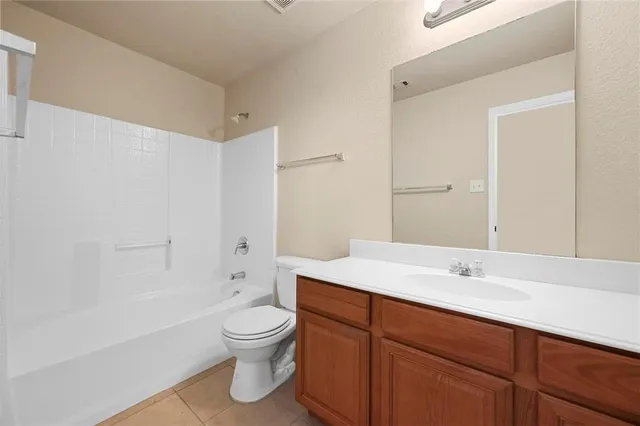 $1,695 | 914 East Glenn Crossett Street, Arlington, TX 76010