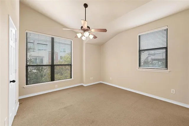 $1,695 | 914 East Glenn Crossett Street, Arlington, TX 76010