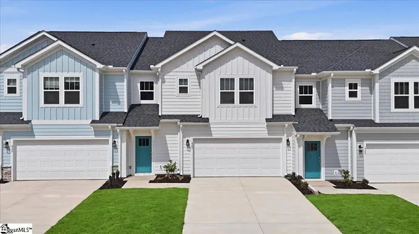 $299,990 | 427 Crestcreek Drive, Anderson, SC 29621