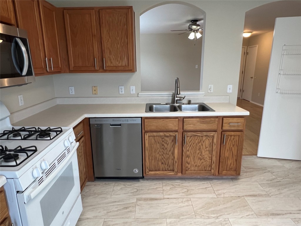 112 Mason Reed Cove Kyle, TX 78640 - Photo 20 of 36 Refinished cabinetry