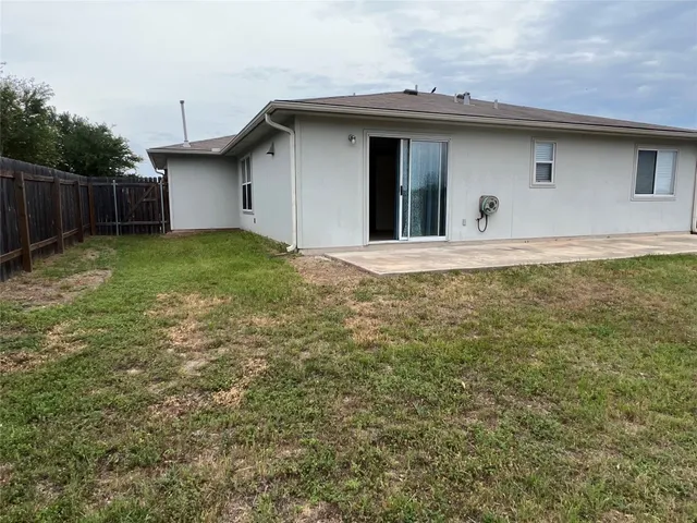 $1,800 | 112 Mason Reed Cove, Kyle, TX 78640