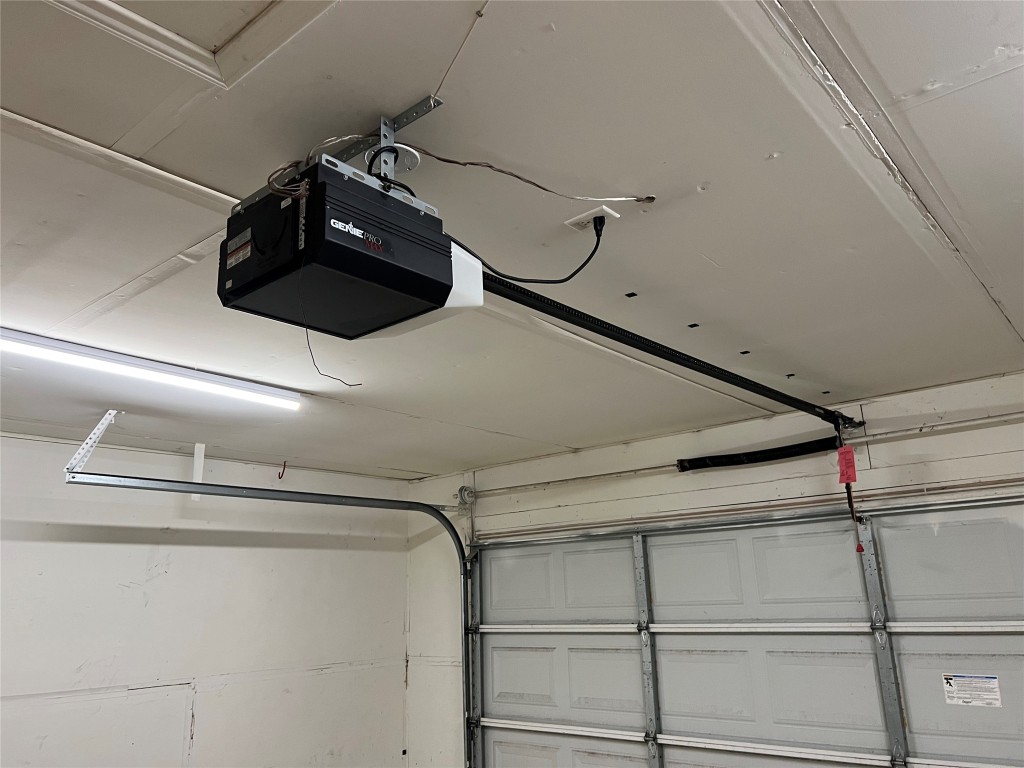 112 Mason Reed Cove Kyle, TX 78640 - Photo 6 of 36 Garage Door Opener