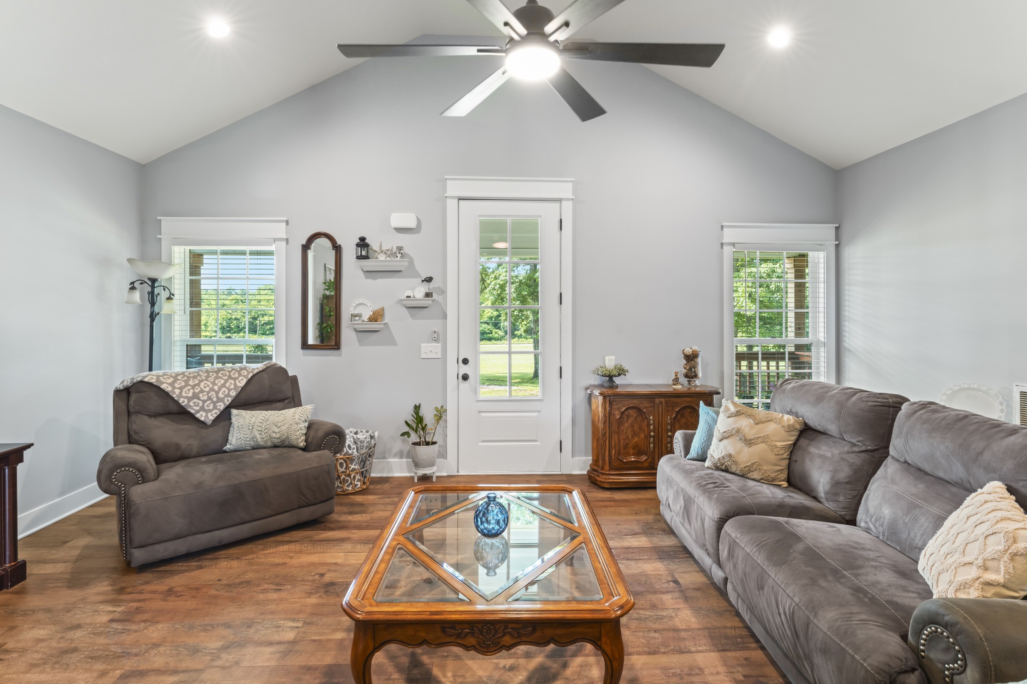 1510 Wade Brown Road Lewisburg, TN 37091 - Photo 22 of 59 a living room with furniture and a large window
