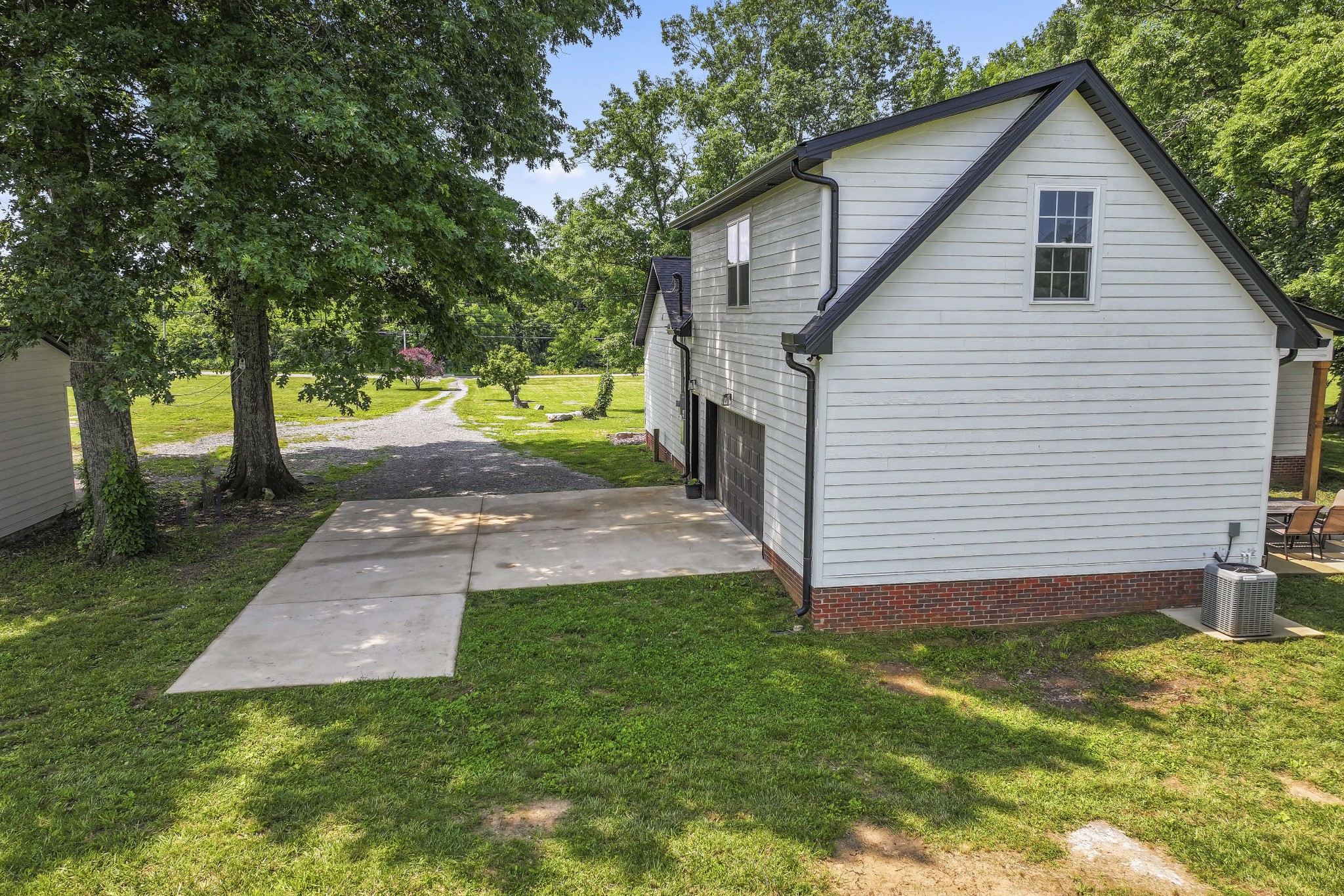 1510 Wade Brown Road Lewisburg, TN 37091 - Photo 8 of 59 a view of a back yard of the house