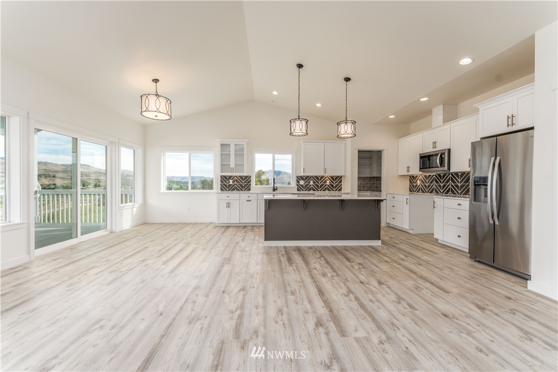 59 Paramont Ridge Lane Manson, WA 98831 - Photo 4 of 37 Gallery Image 4