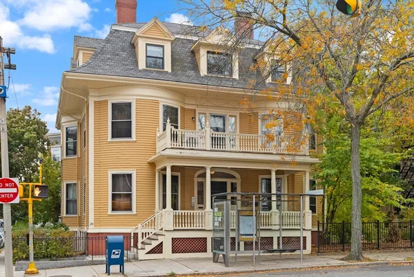 $678,400 | 28 Highland Avenue, Unit 3, Somerville, MA 02143