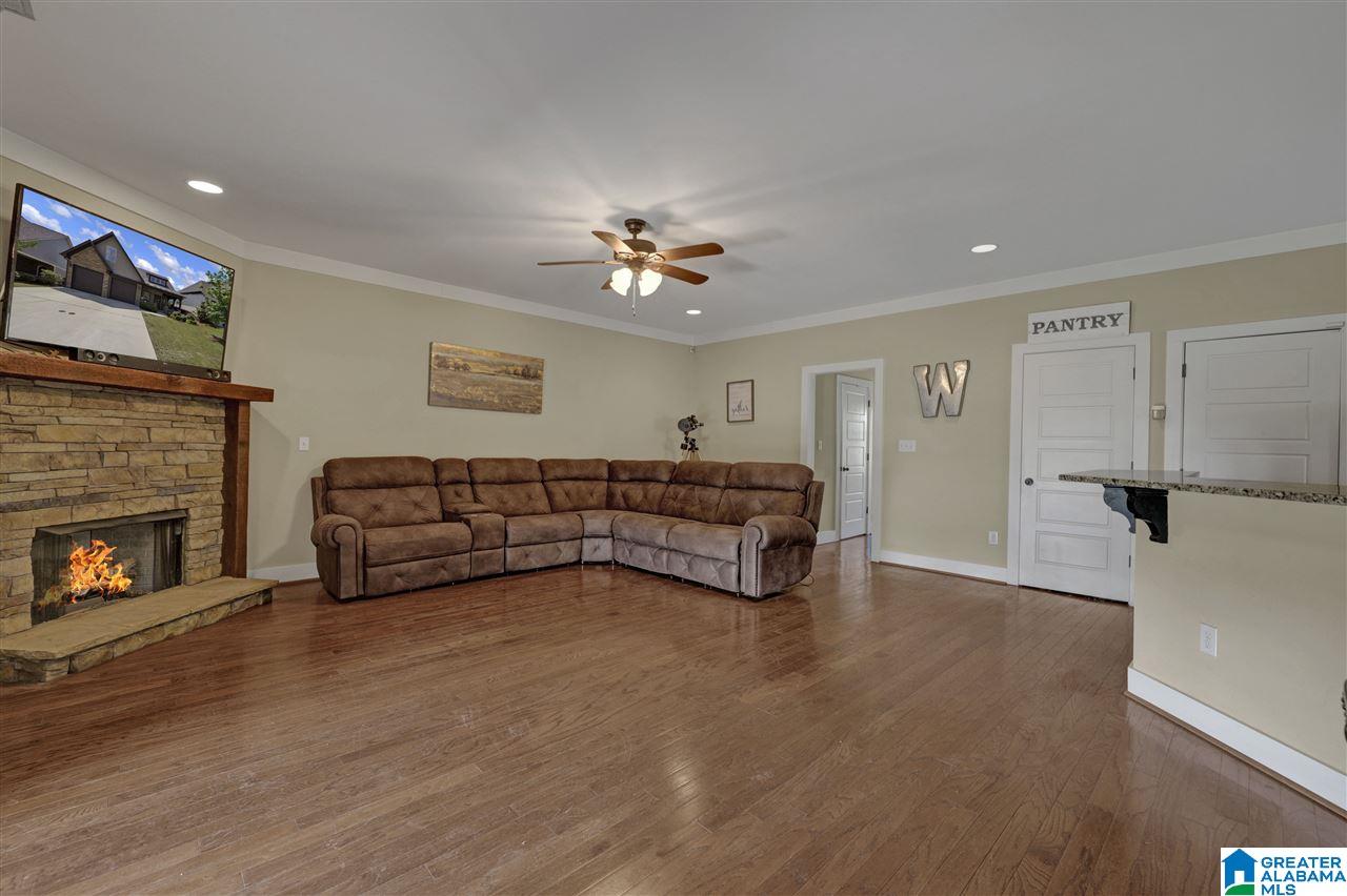 232 Lorrin Lane Sterrett, AL 35147 - Photo 4 of 19