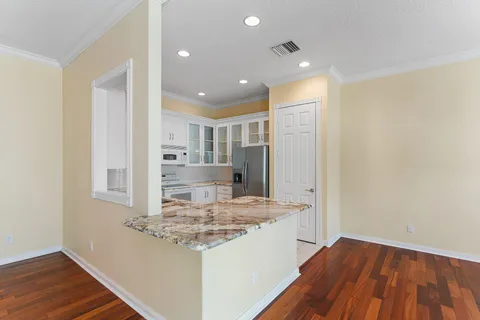 $879,000 | 215 New Haven Boulevard, Jupiter, FL 33458