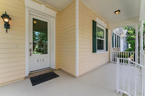 $879,000 | 215 New Haven Boulevard, Jupiter, FL 33458